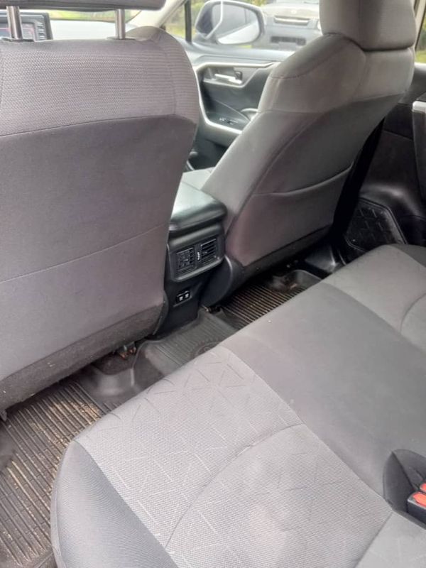 Thumbnail 6 of 2020 Toyota RAV4 XLE